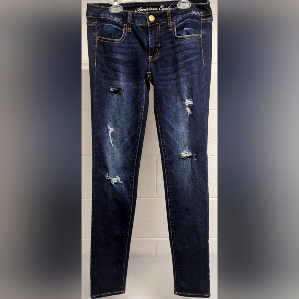 American Eagle distressed Jeggings